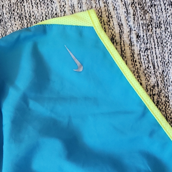 Nike & Under Armour Shorts Bundle XS - Picture 5 of 10